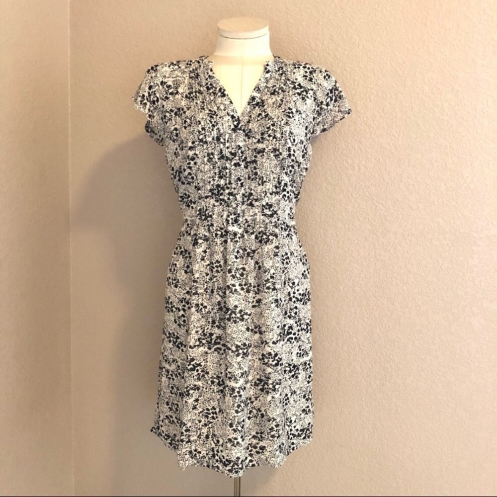 Buy 1 Get 50% NWT H&M cream/black print dress